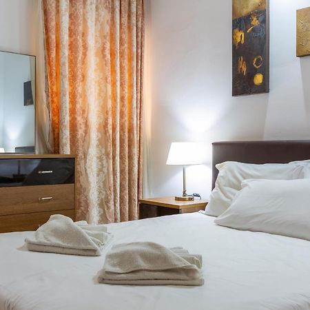 Seafront - Top Location, Top Floor With Wifi & Ac By 360 Estates Valletta Exterior foto