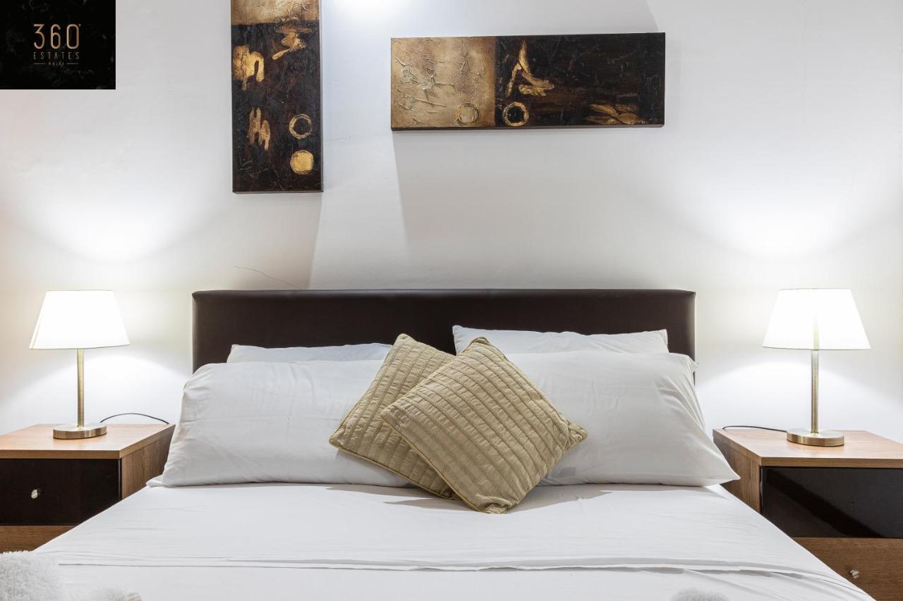 Seafront - Top Location, Top Floor With Wifi & Ac By 360 Estates Valletta Exterior foto