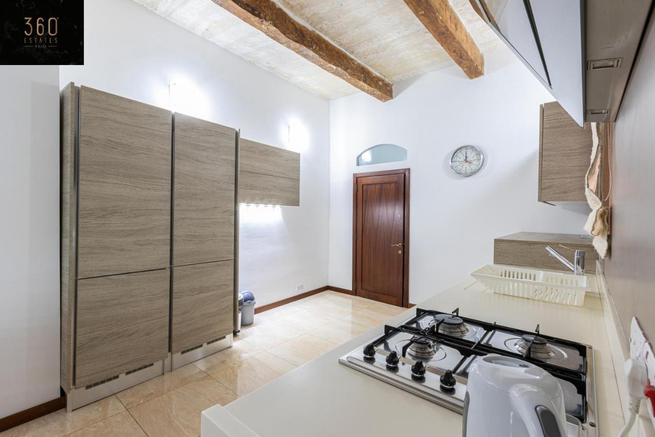 Seafront - Top Location, Top Floor With Wifi & Ac By 360 Estates Valletta Exterior foto