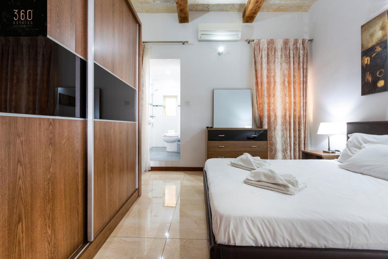Seafront - Top Location, Top Floor With Wifi & Ac By 360 Estates Valletta Exterior foto