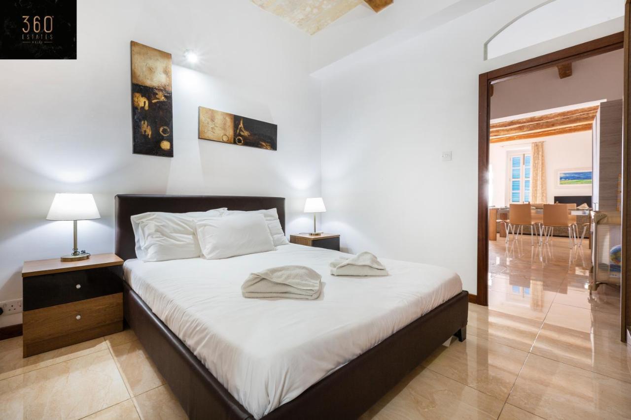 Seafront - Top Location, Top Floor With Wifi & Ac By 360 Estates Valletta Exterior foto